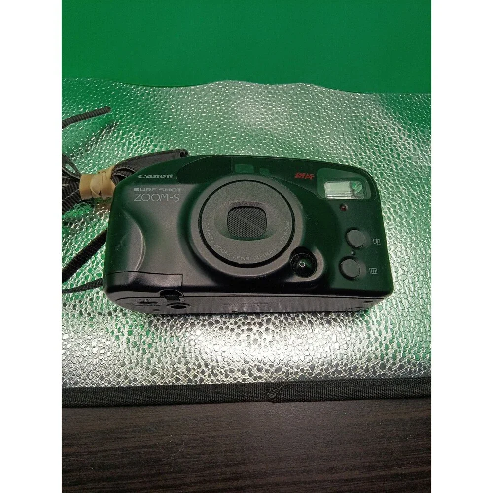 CANON Sure Shot Caption Zoom, Great Condition  powers on